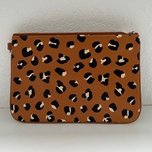 Leopard print clutch from Thirty One